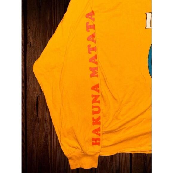 Disney’s The Lion King Women’s 2X Hakuna Matata Long Sleeve Cropped T-shirt EUC - Picture 5 of 9